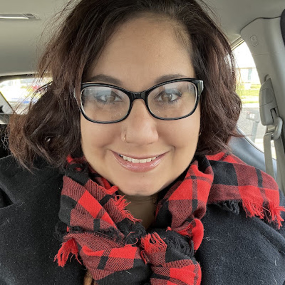 Meet the Posher Other - Meet your Posher, Stephanie